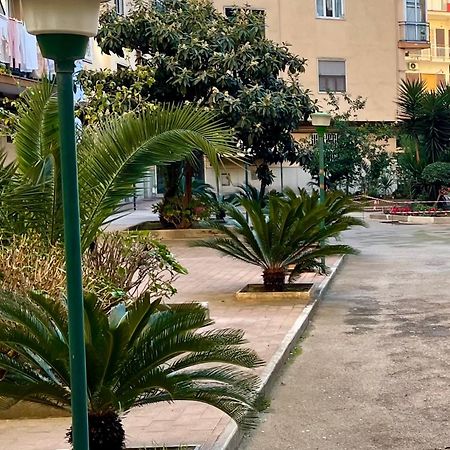L'Angolo Del Sorriso Napels Buitenkant foto