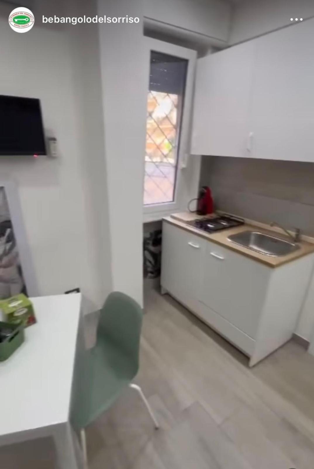 L'Angolo Del Sorriso Napels Buitenkant foto